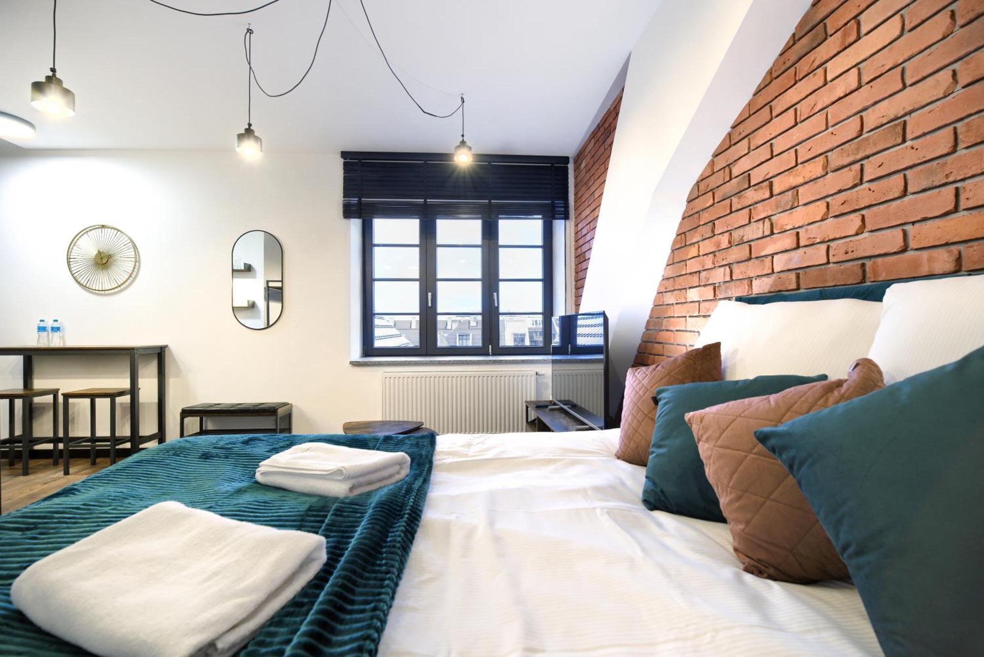 Aboutartapartments - By The River Apartment *