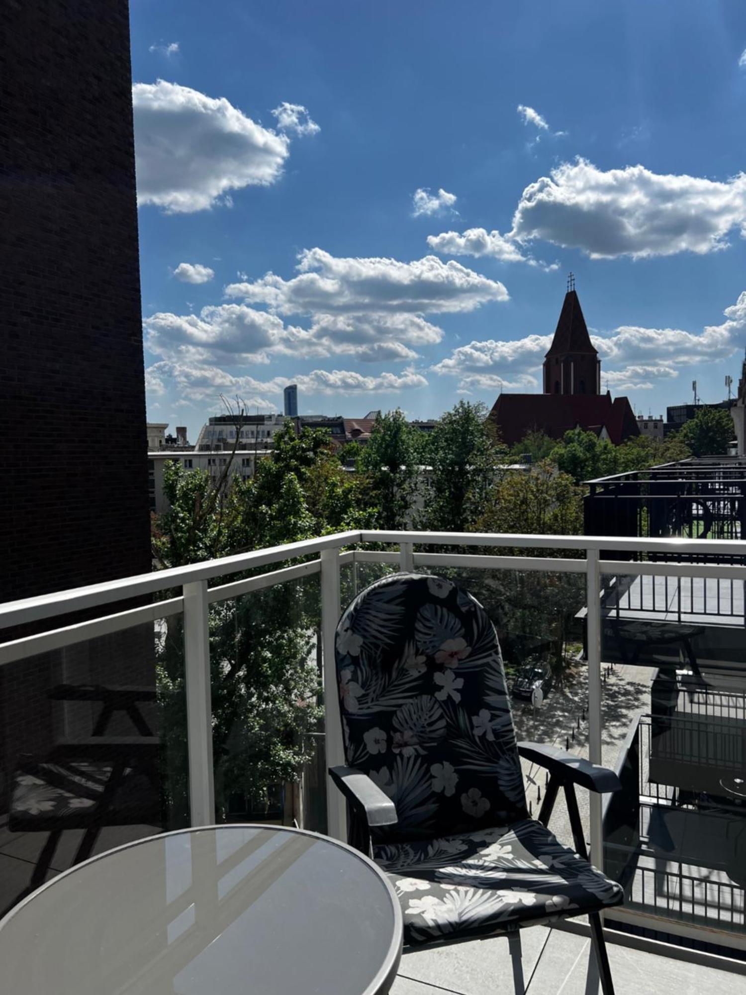 Aboutartapartments - By The River * Wroclaw